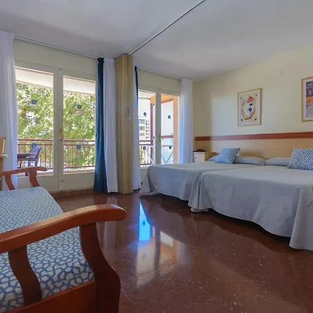 Family Apartment Salou