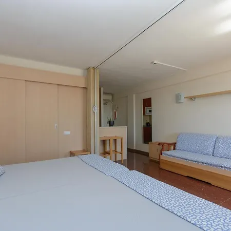 Family Apartment Salou