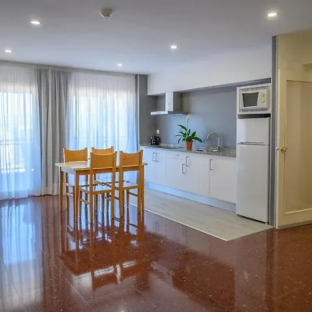 Family Apartment *